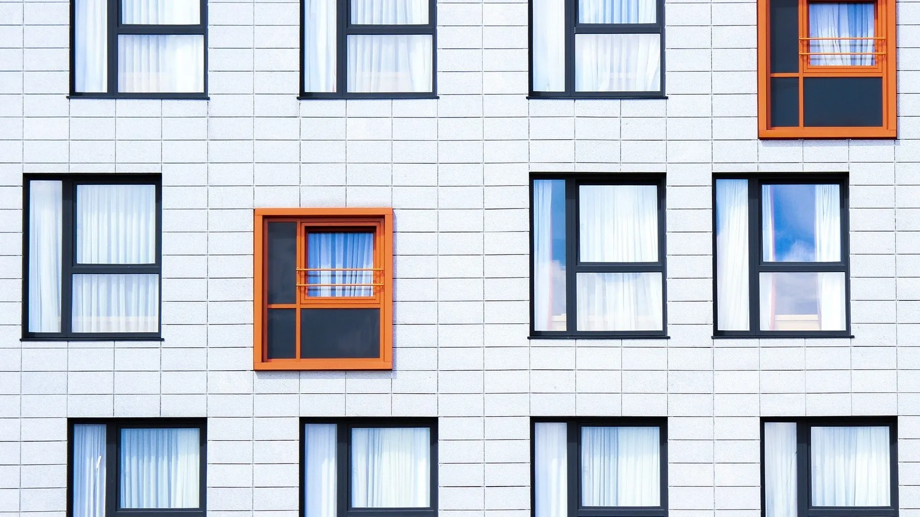 facade-828984_1920